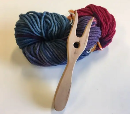Braiding Fork and 50g Filges Plant Dyed 100% Wool